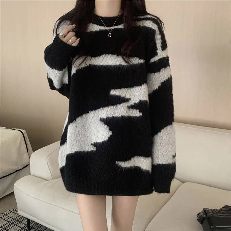 

2025 Soft Fluffy Sweater Women, Autumn And Winter Design, Vintage Lazy Style, Striped Thick Knitwear For Outerwear