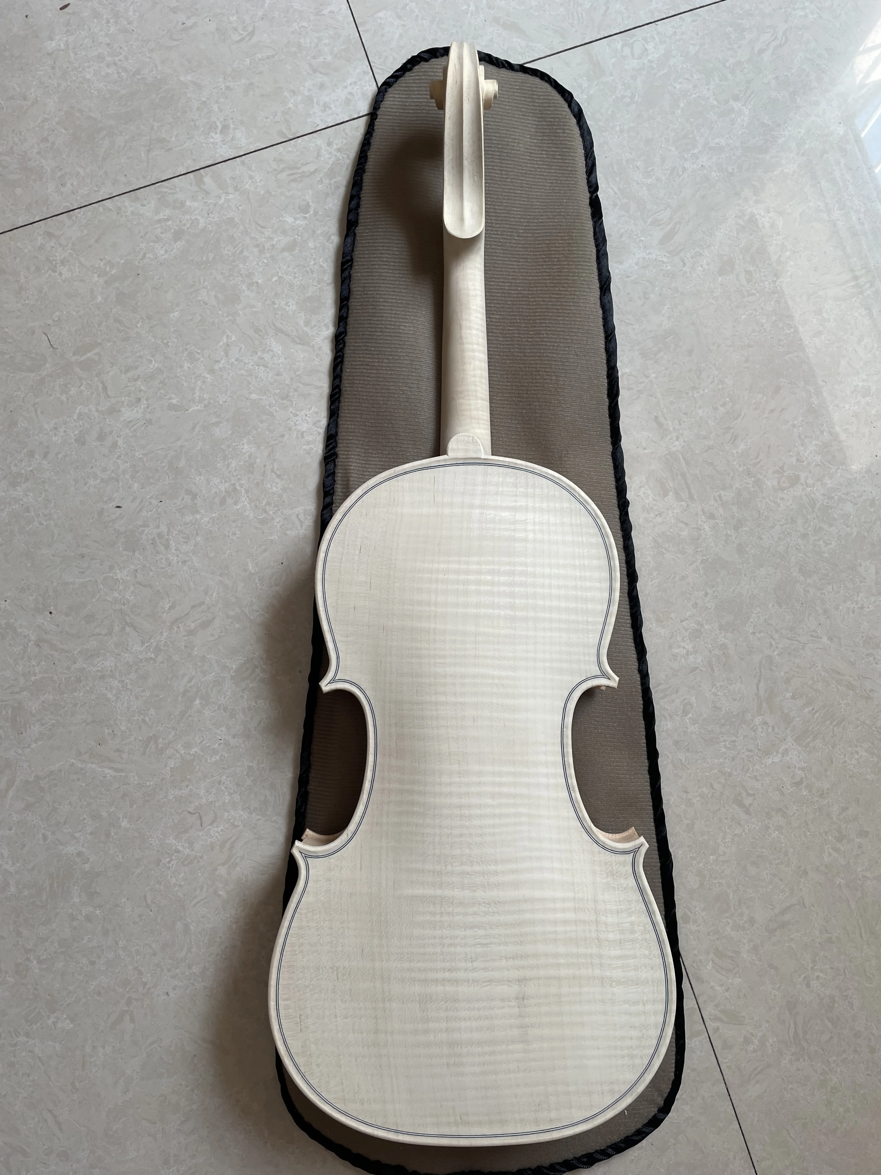 

Stradivarius 1716 Complete Backplane Advanced Flame Maple Violin DIY White Embryo Unfinished Violin 4/4 Solid Wood Real Photos