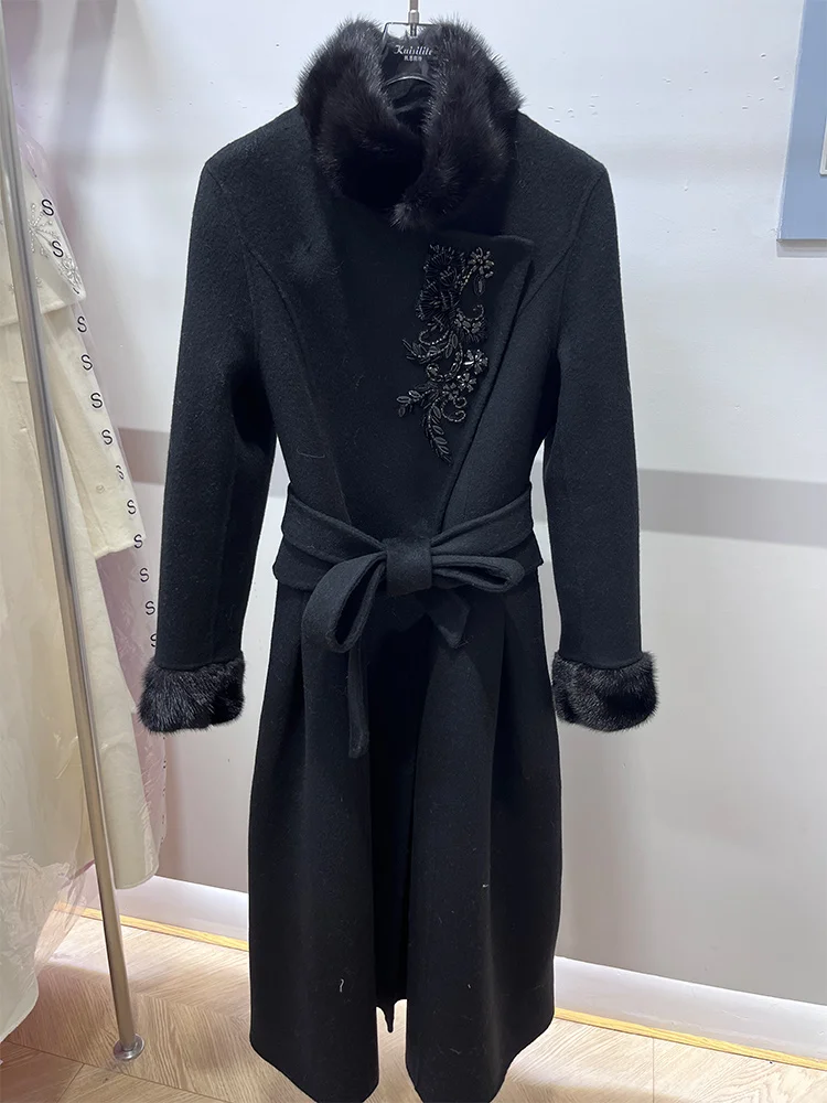 سترة الشتاء النساء الطبيعية فرو المنك طوق الأصفاد اللؤلؤ زهرة الكشمير الصوف الصوفية السيدات ملابس خارجية الشارع الشهير معطف الفرو الحقيقي