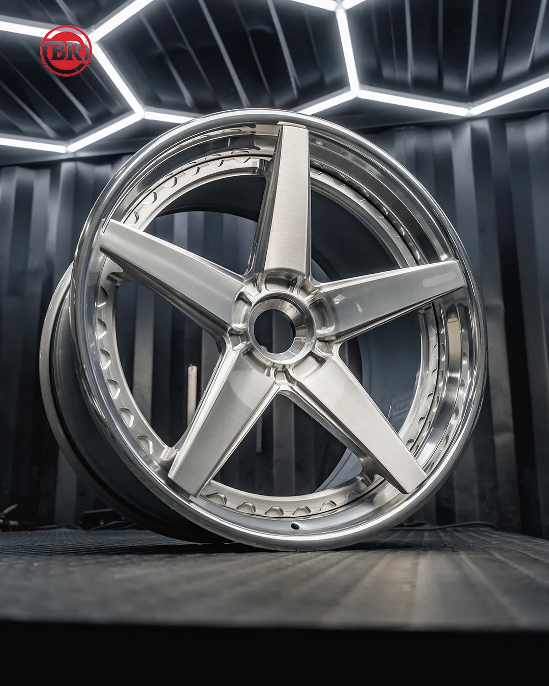 

Borui 1011 Newly Designed Luxurious 2-piece Forged Wheels 5x120 5x112 Wheels 18 19 20 21 22 24 26 Inch Wheels