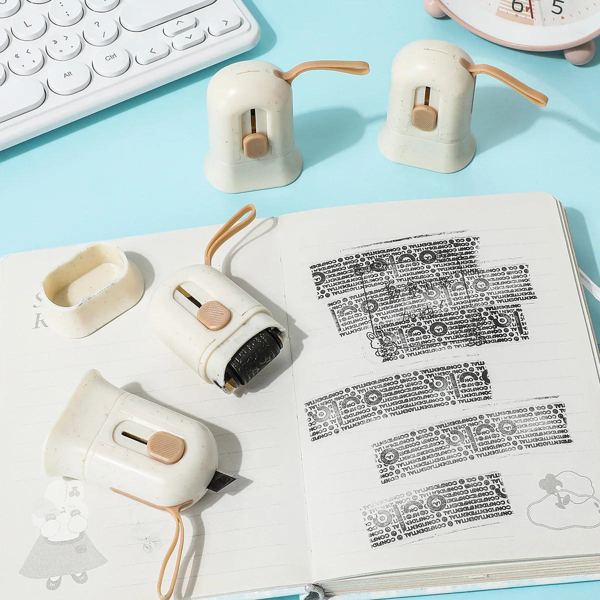 1Pc Multifunctionele Mini Mes Express Box Opener Verpakking Tape Cutter Ontvanger Informatie Privacy Protector Zwarte Roller Stempel