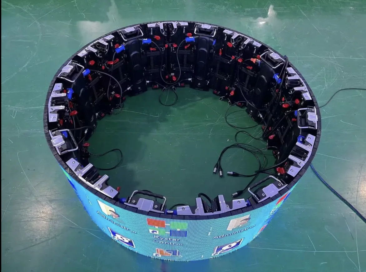 New Flexible P3.91 P2.9 P2.6 P3.91 P2.976 P2.604 Indoor Outdoor Curve 500X500 Rental LED Screen Portable Stage LED Display Panel