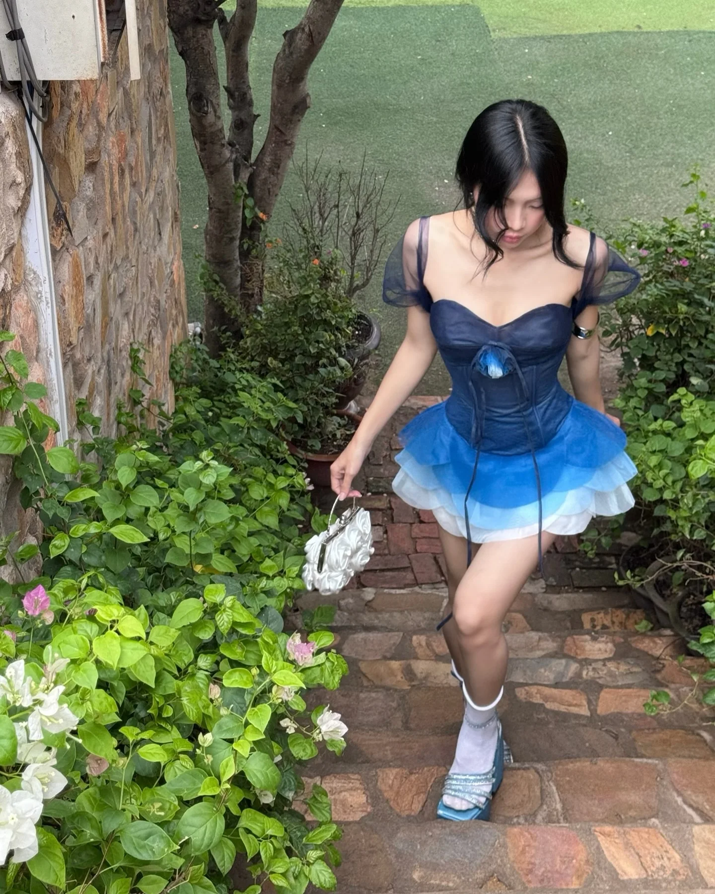 Novo Vestido de Festa com Rendas em Malha, Flores Bonitas, Tule em Camadas, Vestido Mini de Verão para Mulheres, Vestido de Coquetel Off-Shoulder