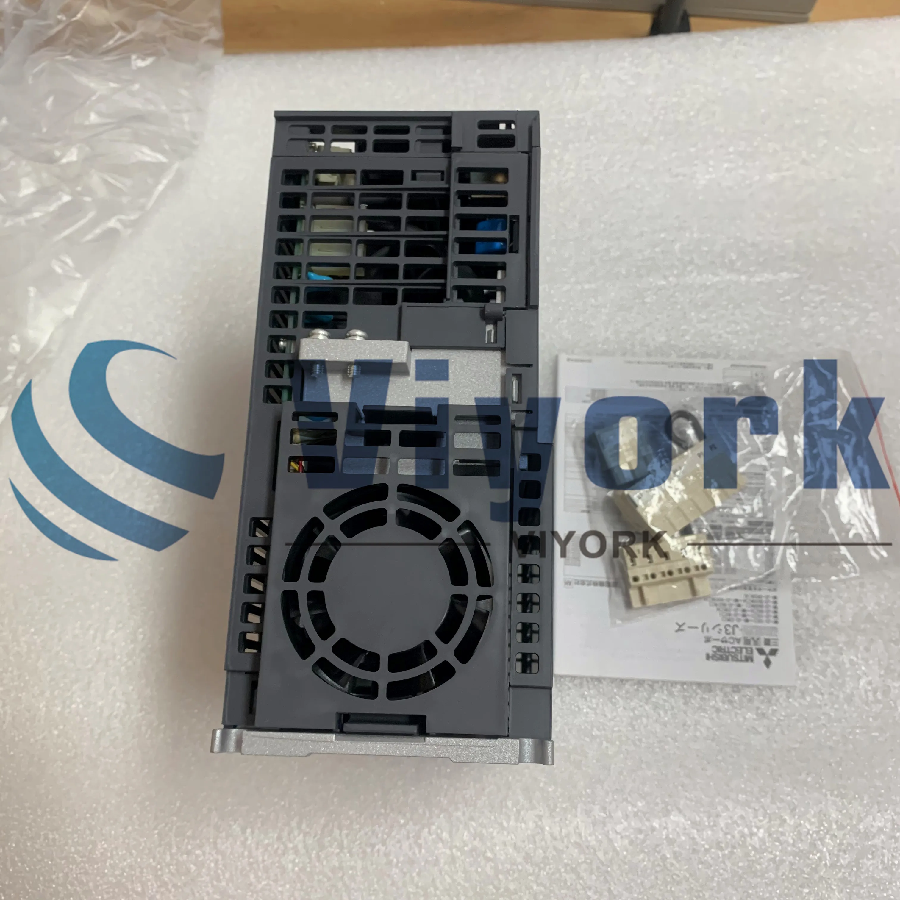 MR-J3-200AN AC SERVO AMPLIFIER MELSERVO-J3 SERIES 2KW 200VAC NEW