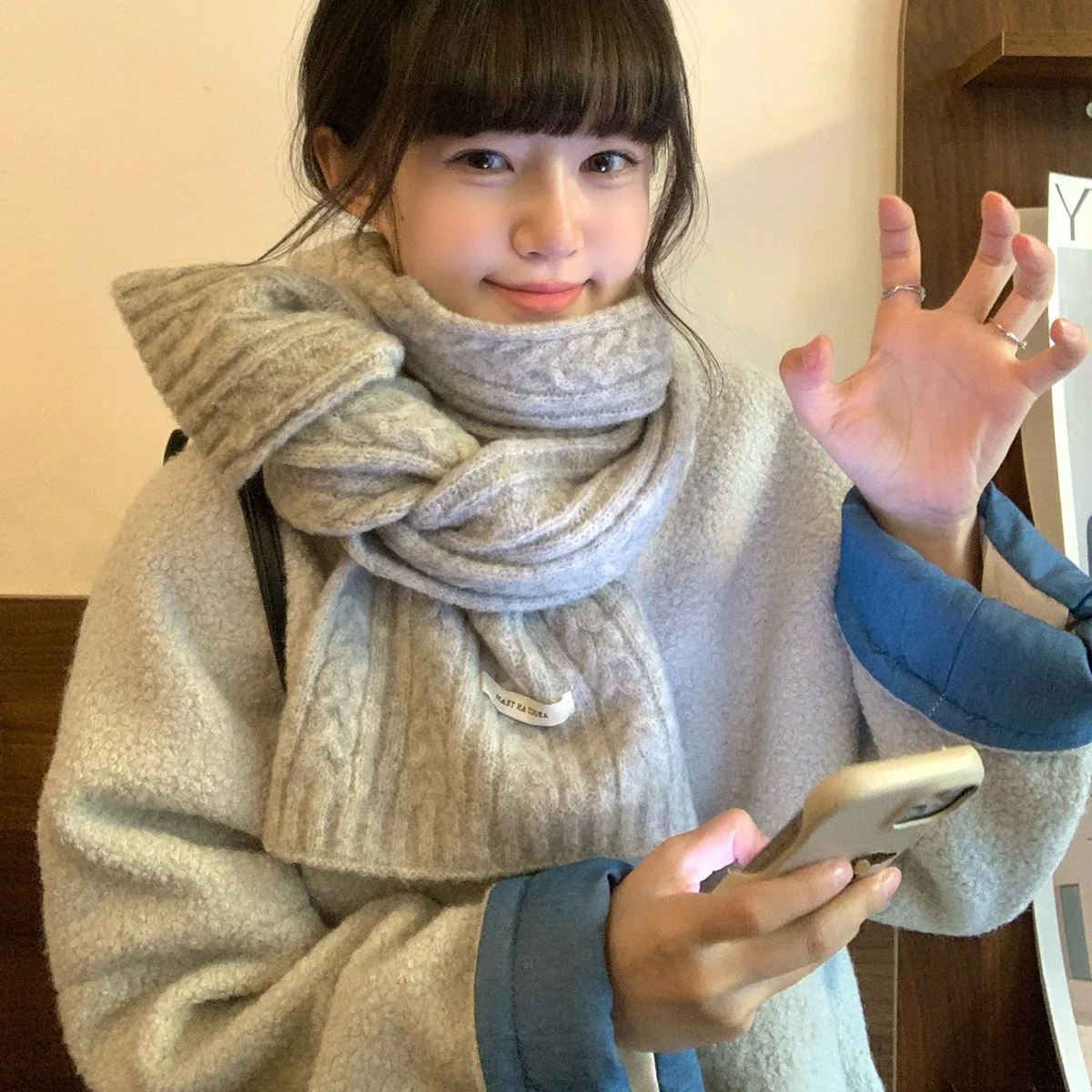 Szalik damski z czystej wełny, jednolity kolor, koreański splot skręcany, nowy, wysokiej jakości szalik wełniany na jesień i zimę, zapewniający ciepło.