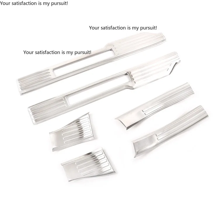 Suitable for Land Rover automotive accessories, Land Rover Defender built-in door sill strip, with light model, 90 edition