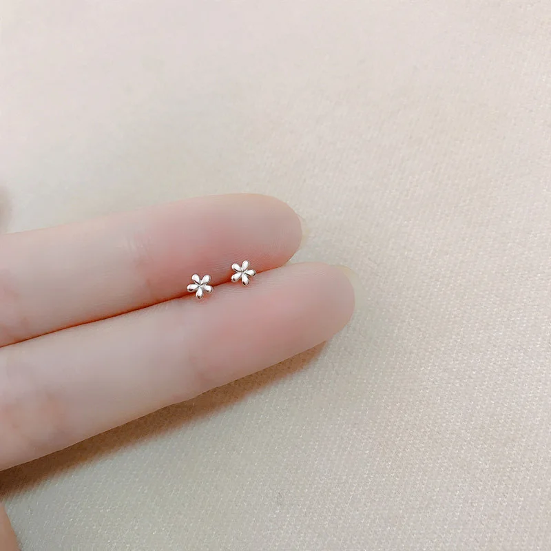 Silver Color Simple Small Butterfly Stud Earrings for Women 925 Silver Needles Hypoallergenic Daily Wear Ear Piercing Jewelry