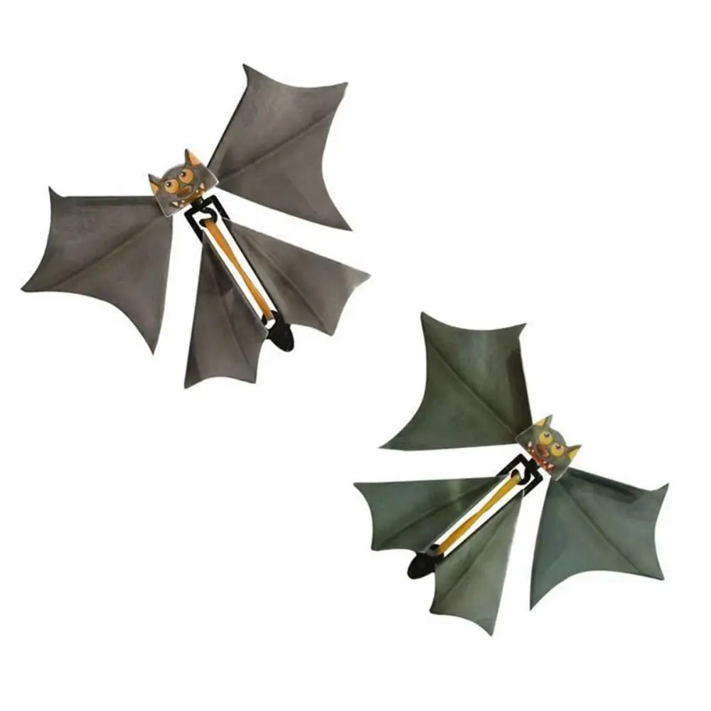 2Pcs Halloween Flying Bat Toy Realistic Pranks Simulation Bat Toy Plastic Novelty Toys Bat Magic Props