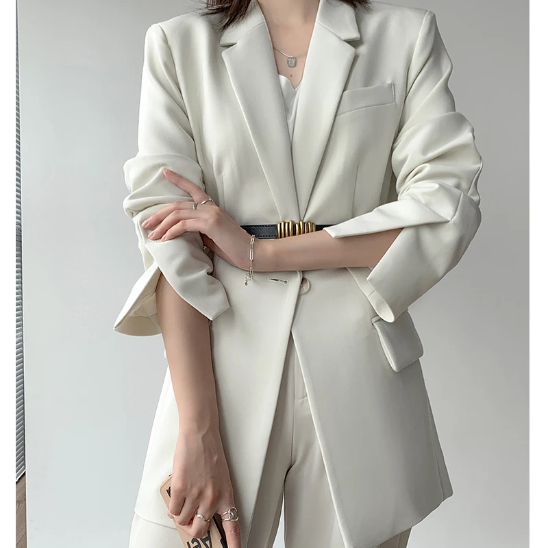 Egg White Suit Women's 2022 Spring Design Sense Niche Sweet Cool High-end Sense Rear Split Simple and Casual Suit Two-piece