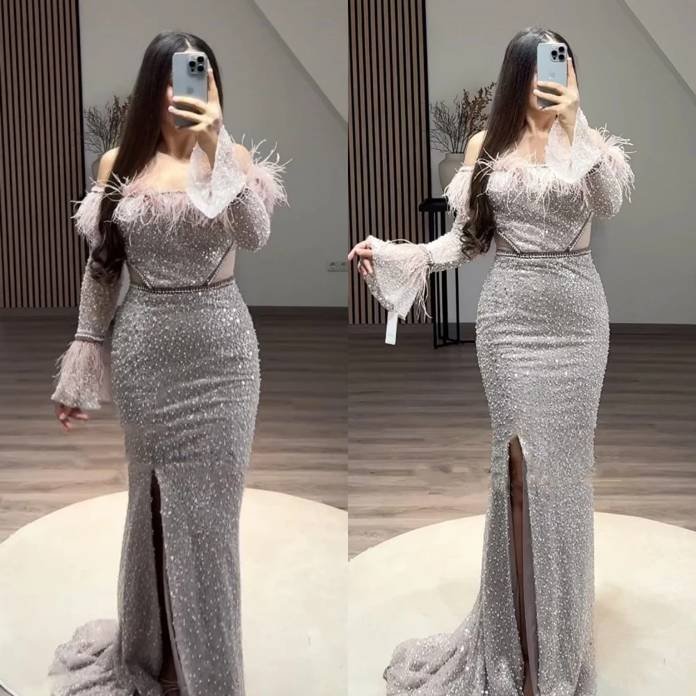 Customized  Feather Intricate Exquisite Off-the-shoulder Sheath Beading Paillette / Sequins Feathers Sequin Evening Dresses es