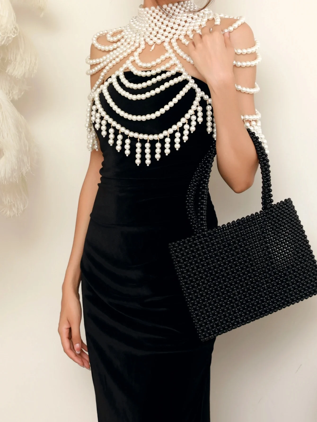 Body Chain Sexy Bra Chain Multi-layer Pearl Shawl Totally Hand-made Woven Chest Chain Birthday Night Club Party Body Jewelry