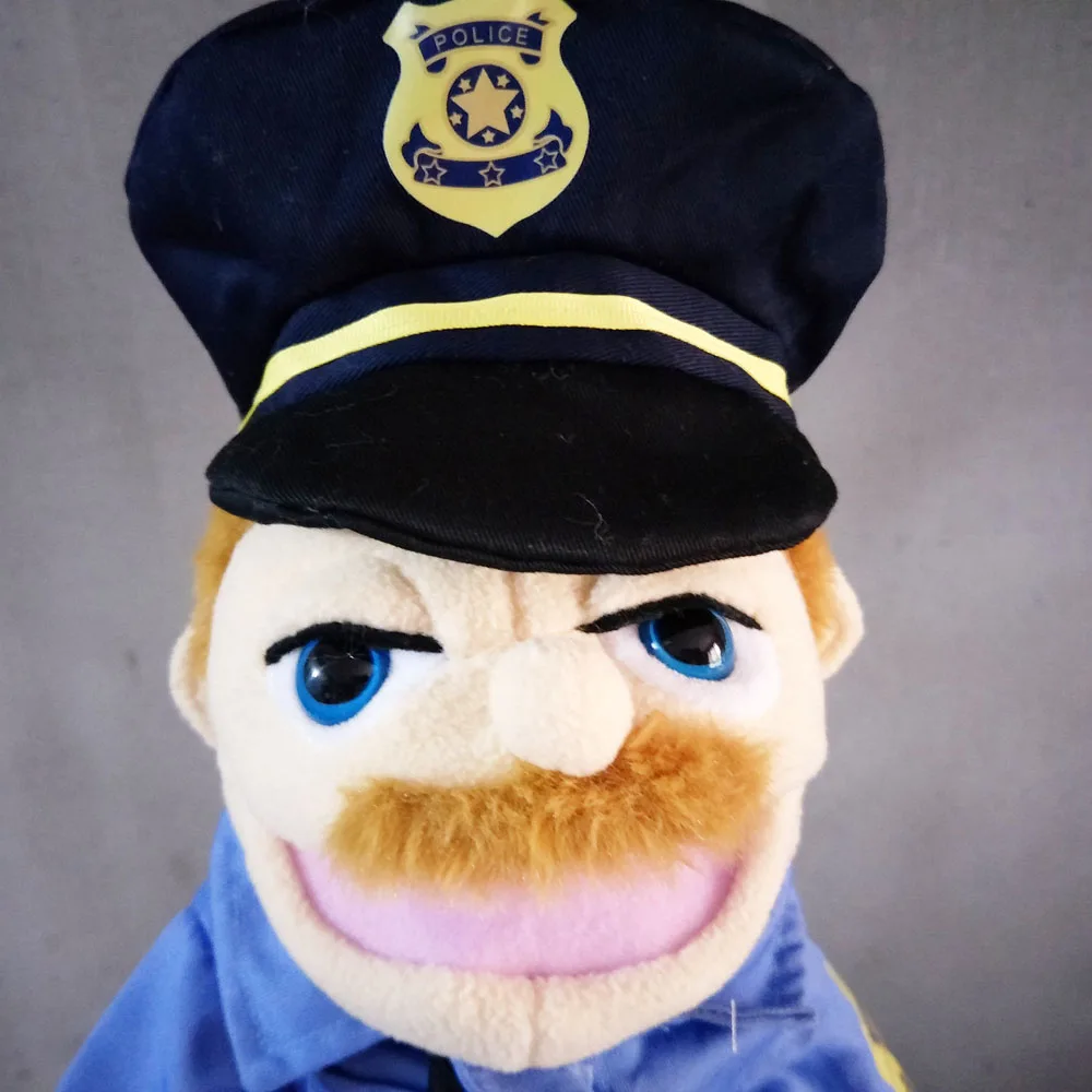 Hoge kwaliteit cartoon professionele handpop knuffel politie mond bewegen