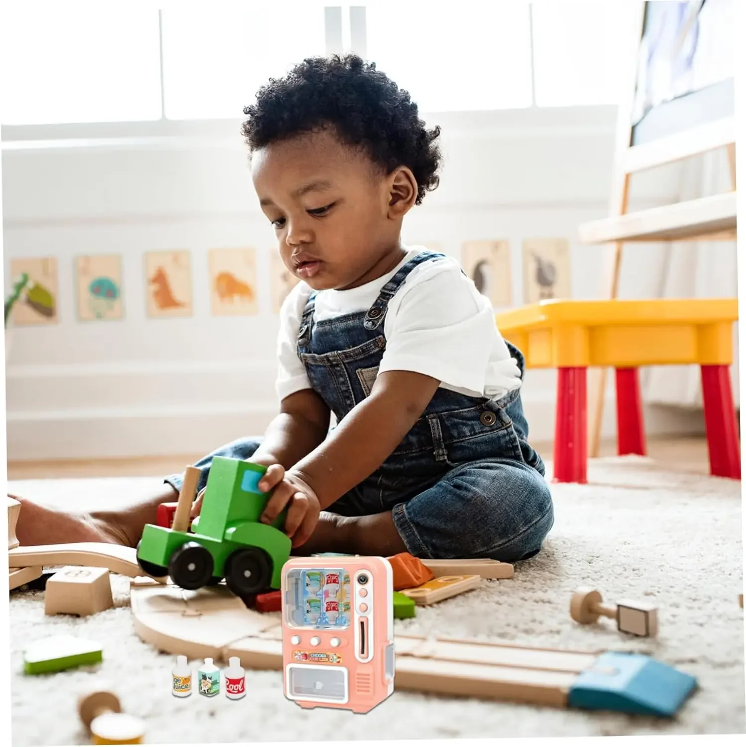 Mini Vending Machine,Drink Vending Machine,Cute Plastic Mini Things with Game Drinks Prop for Doll House Furniture Decor
