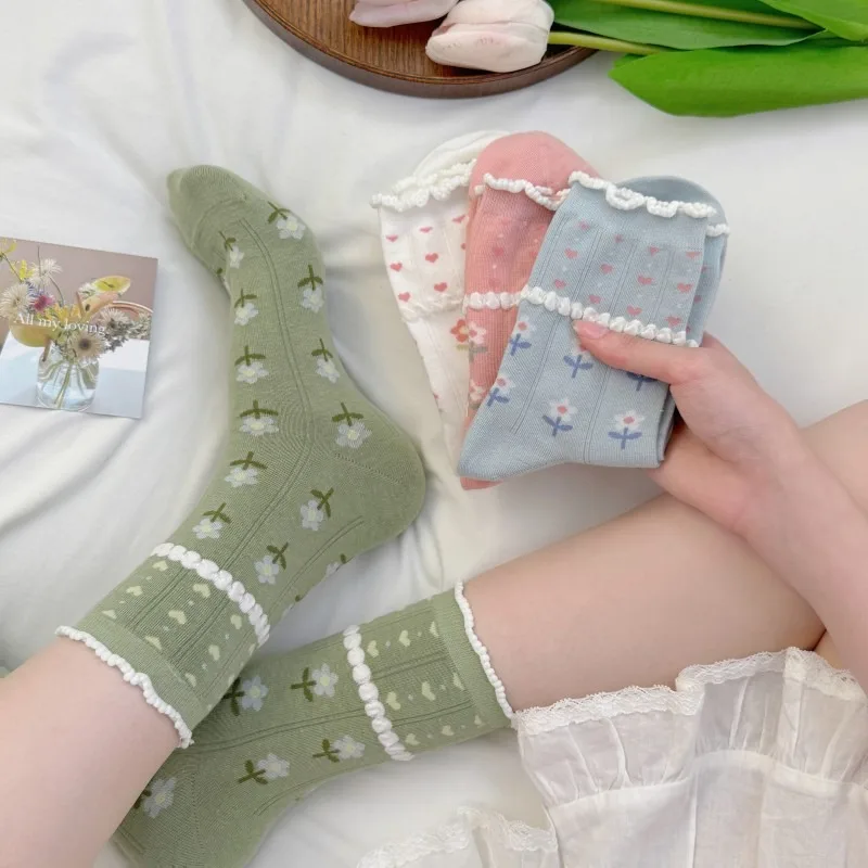 

5 Pairs Fashionable versatile Ladies' Socks Curled Cute Sweet minimalist Mid Tube Socks Comfortable Breathable Cotton Socks