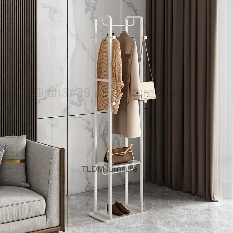 

Space saving racks, track hangers, storage caps, organizers, Auvents, corner hangers, flooring, Colgadores, De ROPA furniture,