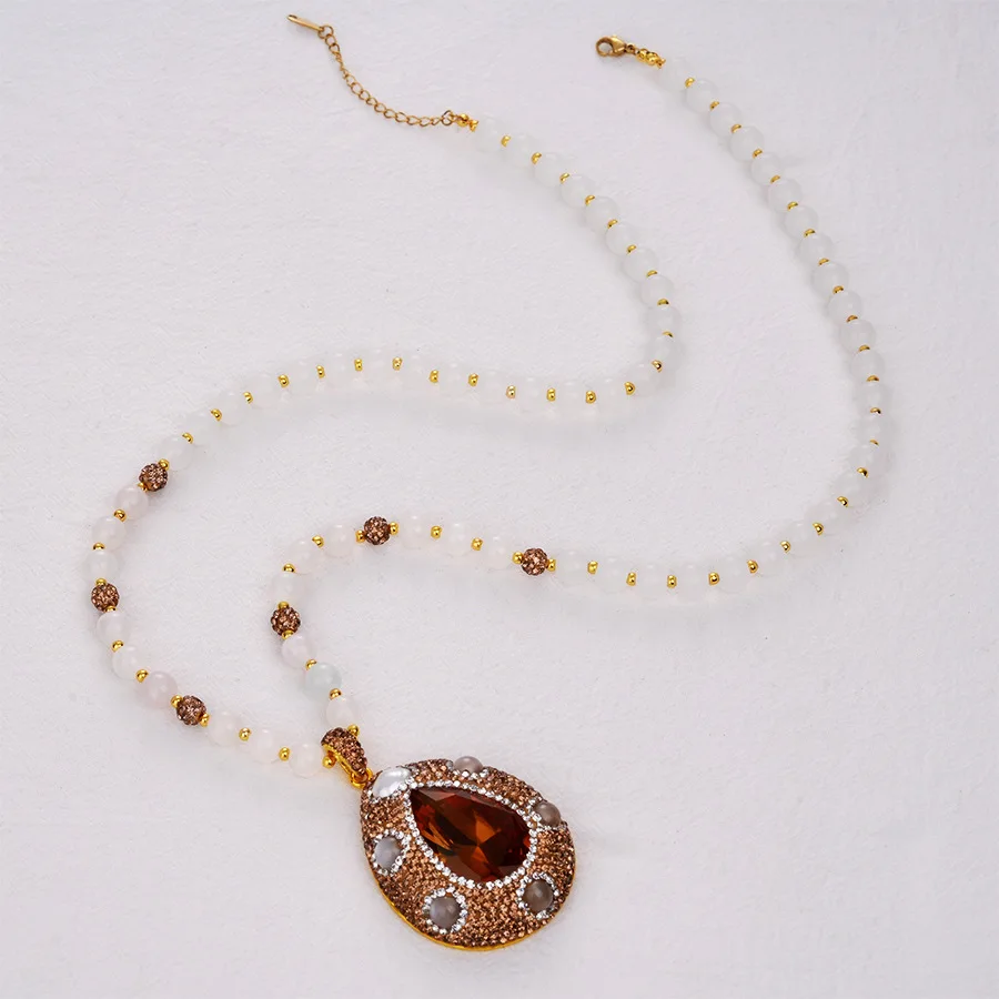 New Zultanite Color-Changing Stone Necklace Vintage Style Light Luxury Optical Stone Sweater Chain High-Grade Fashion Jewelry
