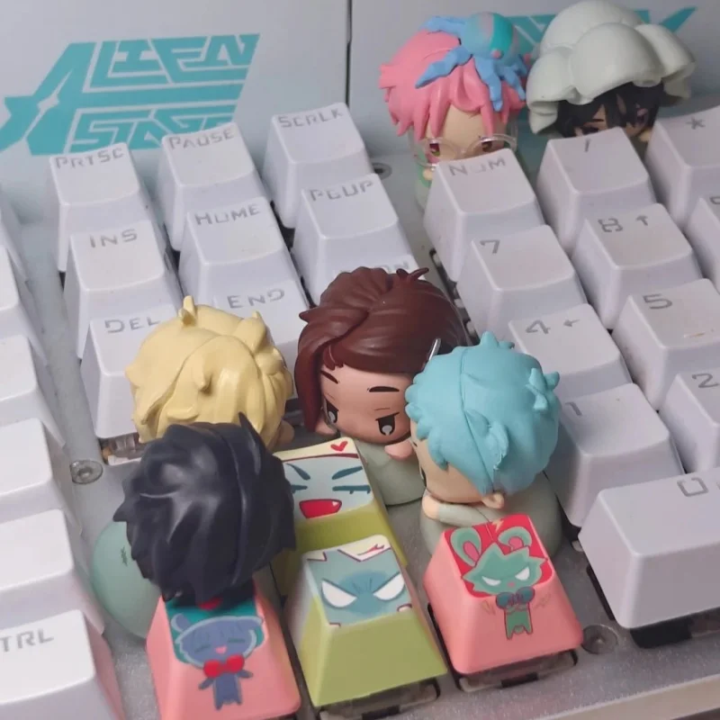 

В наличии, новая оригинальная серия Alien Stage Baby, механическая колпачок, слепая коробка, периферийные устройства Alien Stage, модные игрушки, подарок на день рождения