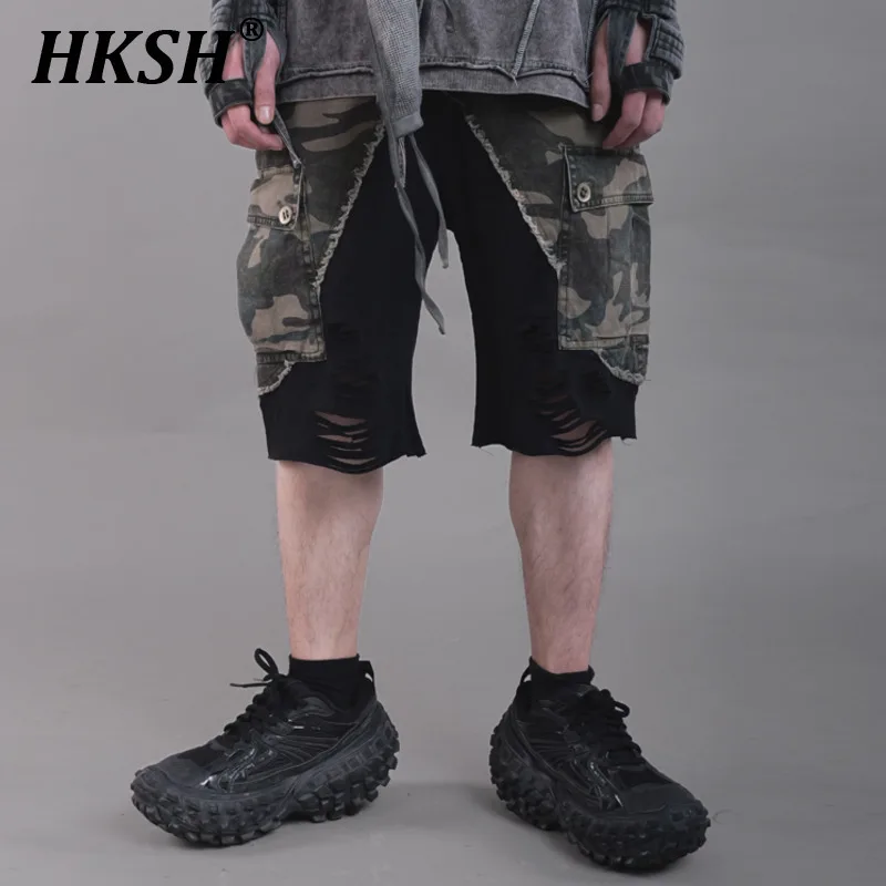 

HKSH Summer New Men's Tide Shorts Waste Land Camo Spliced Holes Hollow Out Contrast Color Workwear Capris Punk Patchwork HK1960