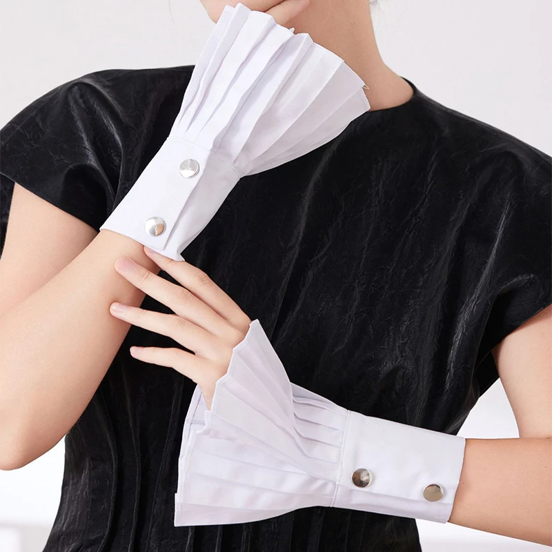 قميص أبيض قابل للفصل مطوي وأكمام وهمية للفتيات سترة مكشكشة للشتاء والخريف بلون سادة لتزيين المعصم أصفاد واسعة