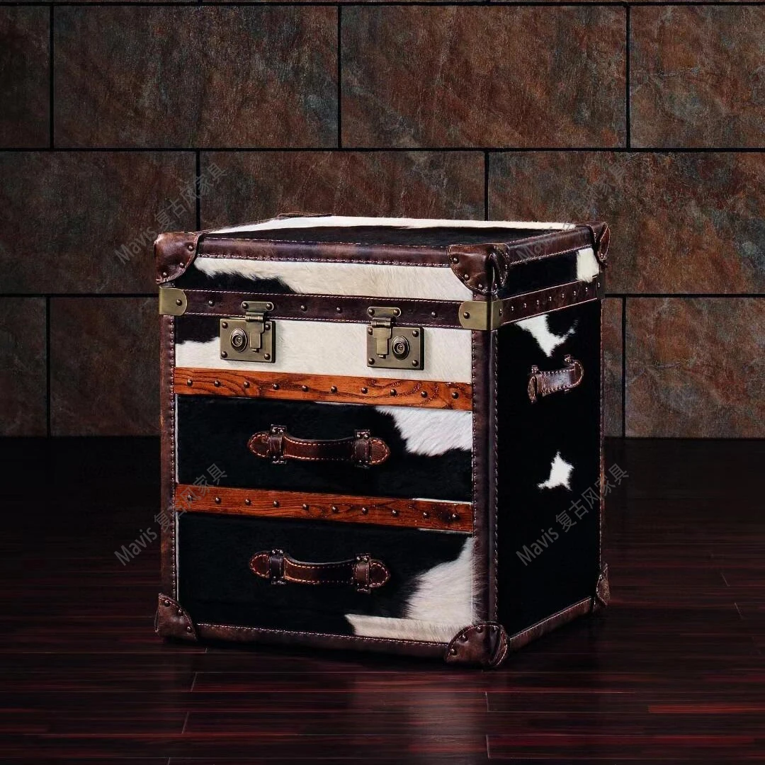 French medieval style Timothy Oulton English side table, creative coffee table, vintage cowhide box table