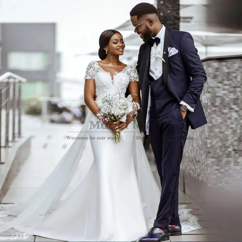 Vestidos de novia elegantes de satén con cuello en V, apliques de encaje, vestido Brdal con cuentas, vestido personalizado para mujer con tren desmontable 2025