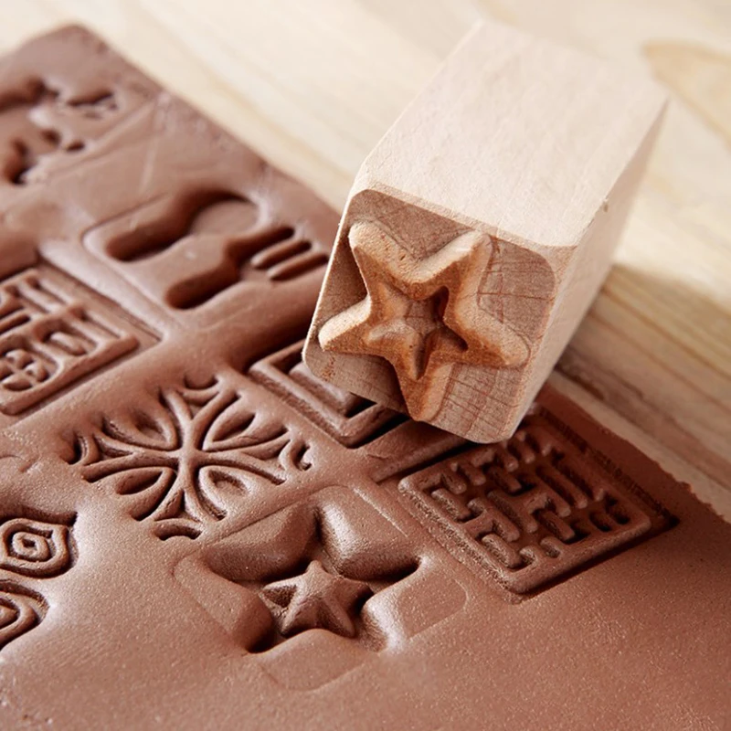 DIY Clay Pottery Printing Blocks Clay Tool Fish Bone / Squirrel / Flower / Deer Hand Carved Wooden Stamps Wood Seal for Printing