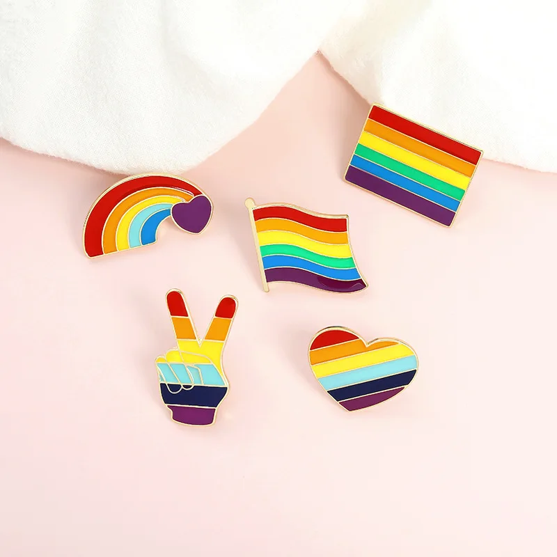 Love is Love Enamel Pins Custom Pride Flag Heart Rainbow Victory Brooch Lapel Badge Bag Sexual Minority Jewelry Gift for Friend