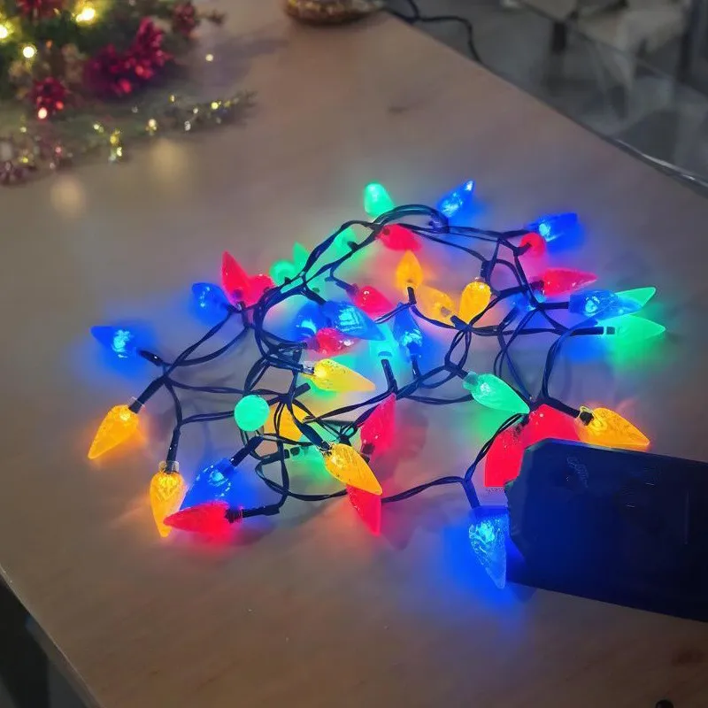 ไฟประดับคริสต์มาสพลังงานแสงอาทิตย์ 12 เมตร 100 หลอด LED รูปทรงสตรอว์เบอร์รี กันน้ำ สำหรับตกแต่งลานบ้าน งานแต่งงาน ปีใหม่ และงานปาร์ตี้