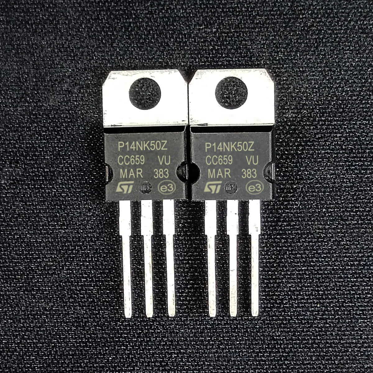 

10 шт STP14NK50Z P14NK50Z TO-220 500 В 14 Ачвысокое качество на складе