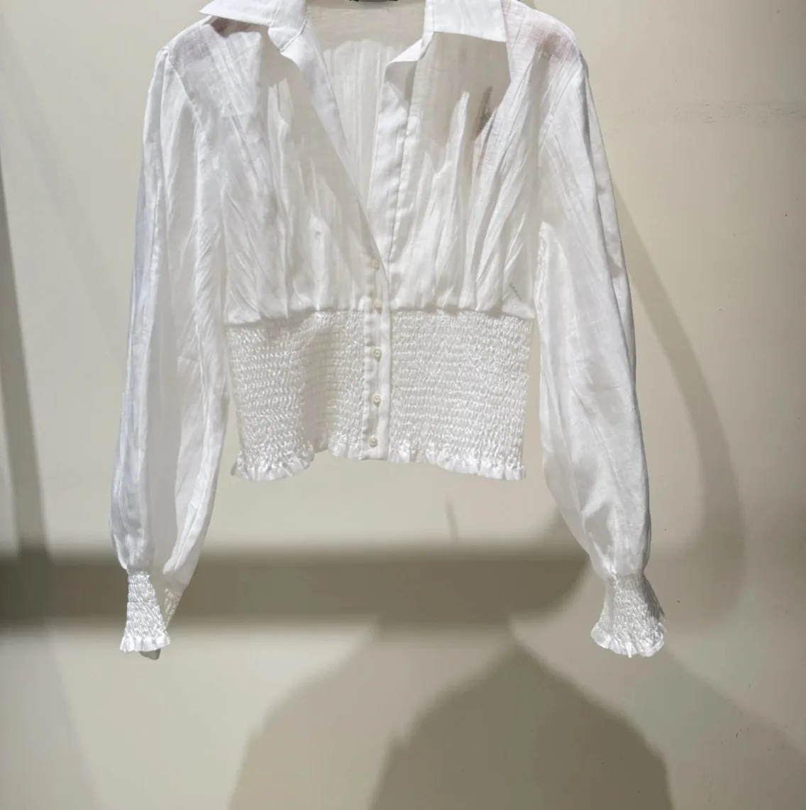 

Женская белая блузка с длинным рукавом, однотонная, с отложным воротником, на пуговицах, с завышенной талией, повседневная рубашка