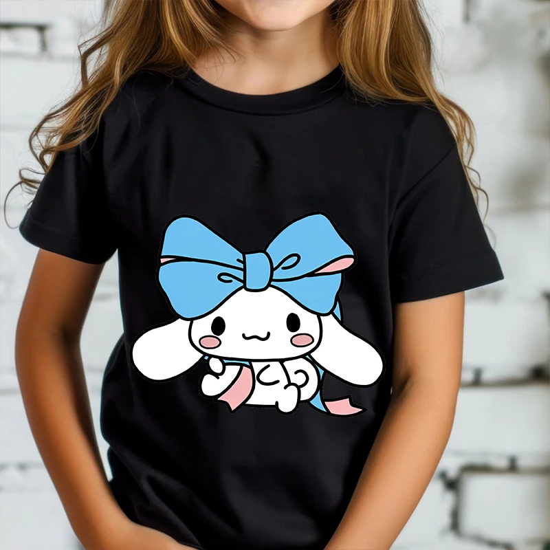 T-shirt dziecięcy z nadrukiem Cinnamoroll Letnie dziecięce bawełniane czarne topy z krótkim rękawem, odpowiednie dla chłopców i dziewcząt