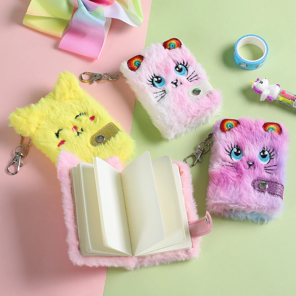 Cuaderno Kawaii para niñas, regalo de papelería, diario pequeño de felpa, bloc de notas, papel interior en blanco, cuaderno de bocetos con llavero portátil