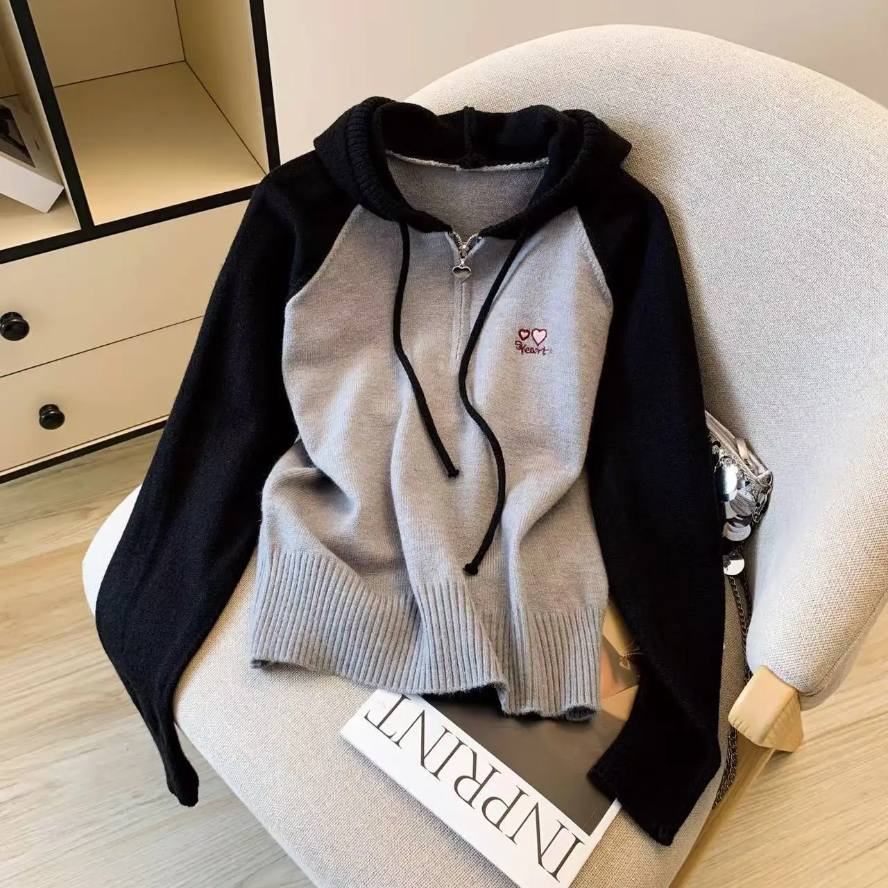 

Женская вязаная шапка-свитшот с вышитой вставкой на плечах, осень-зима, повседневный мягкий универсальный пуловер на голову