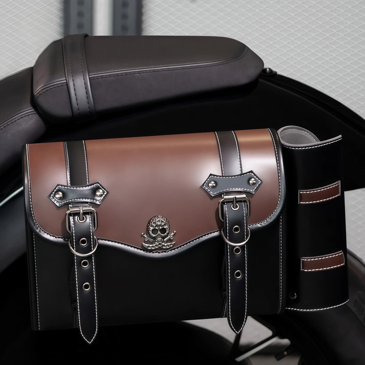

Retro PU Leather Motorcycle Side Bag Large Capacity Tail Bag Hanging Saddlebags Luggage Storage Tool Pouch for Harley Sportster