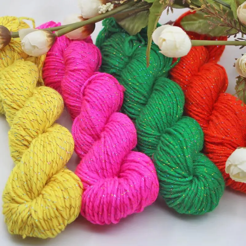 190 g buntes goldenes Seiden-Acryl-Seidengarn, mitteldickes Garn und Seidenfaden, handgefertigte gewebte Baumwollschuhe, Sitzkissen, Aufbewahrungskorb, Sitzkissen und anderes helles Seidengarn
