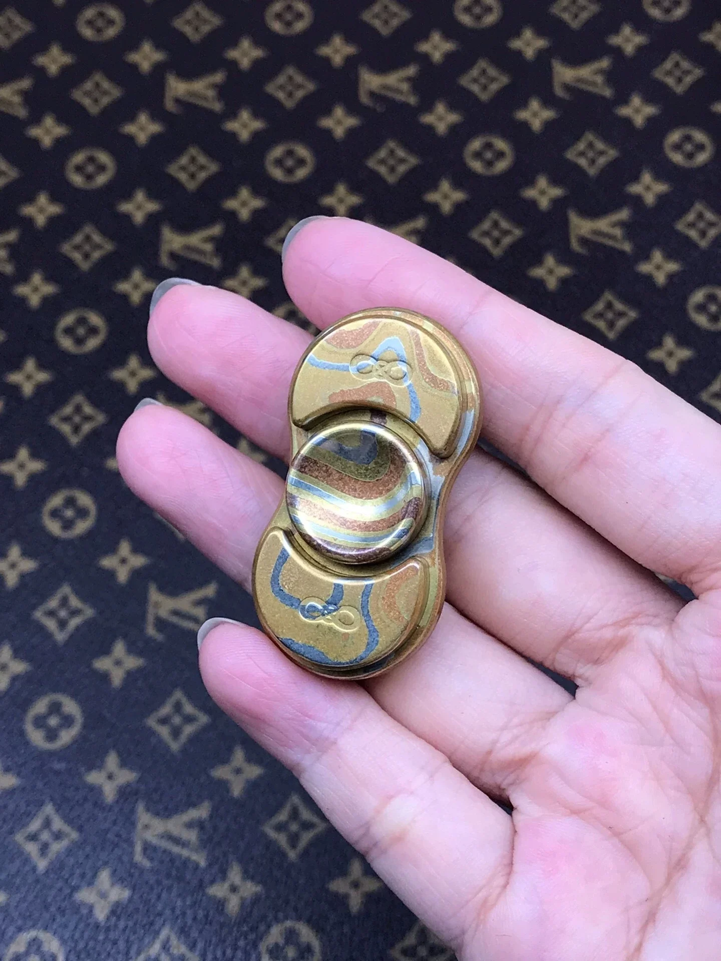 

Tor Mini Fingertip Gyroscope EDC Copper Horse Material