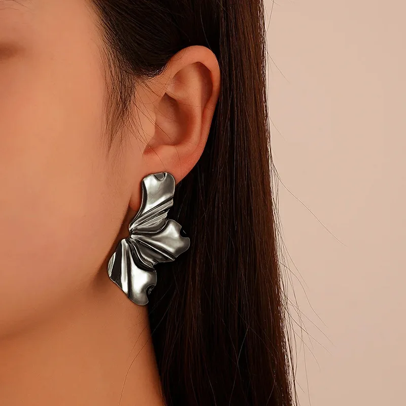 

HIBRIDE Personalized Multi-Color Petal Slim Jewelry Women's Dress Accessories Suitable for Nigerian Holiday Wedding Gifts E331