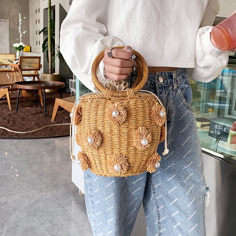 Summer Bohemian Seaside Straw Bag Handmade Hand-woven Rattan Bag Tassel Flower Pearl Decoration Bucket Bag Travel Purses 2022