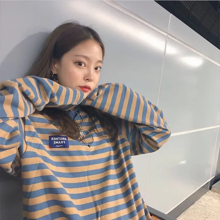 ChicAutumn-Camiseta de manga larga a rayas versátil coreana, jersey holgado, Top de capa Base para estudiantes estilo Harajuku, 2022