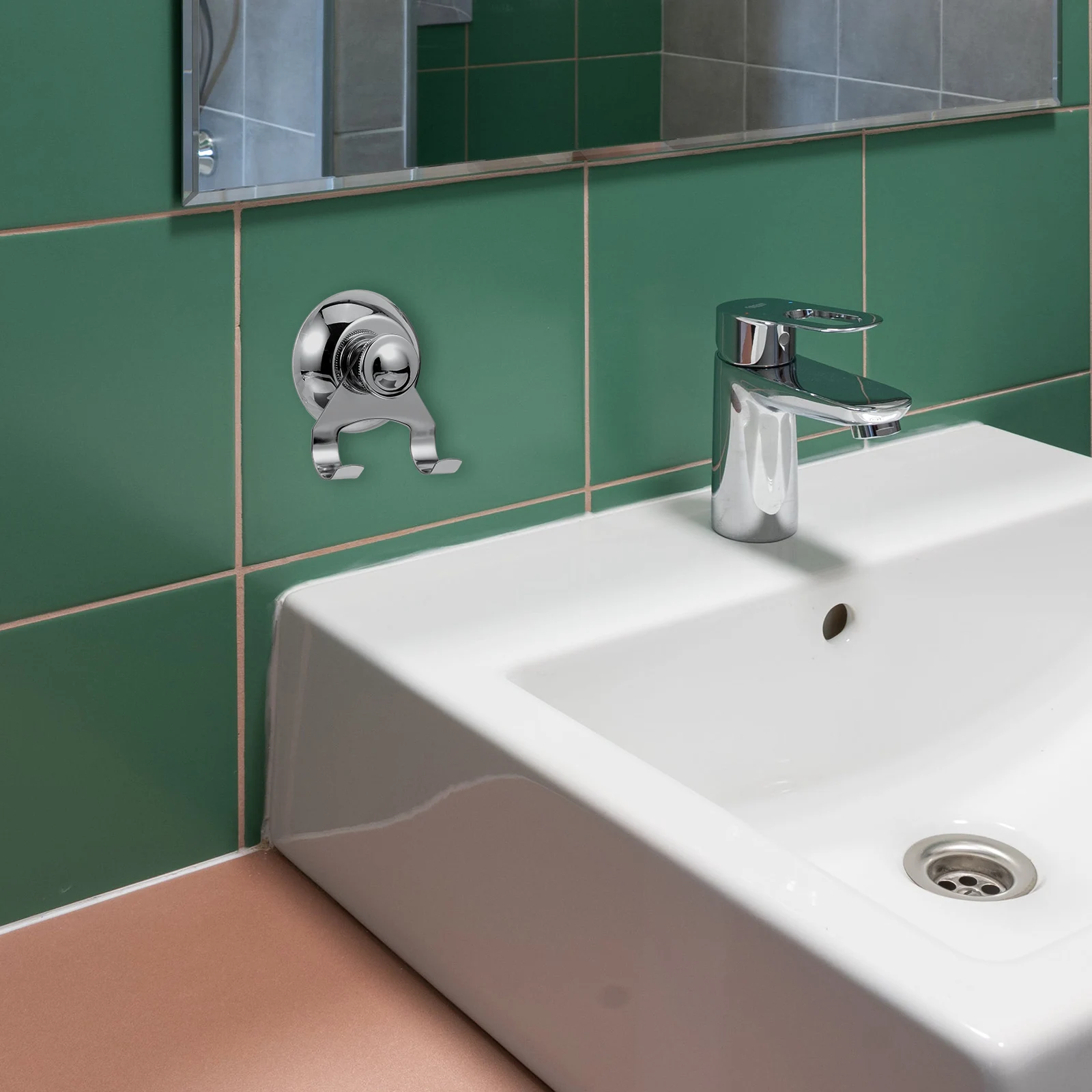 

2Pcs StainlessSteelHooks HeavyDuty BlackMetal forKitchenBathroom Suction Cup Hooks For Shower Wall GlassWindow Storage