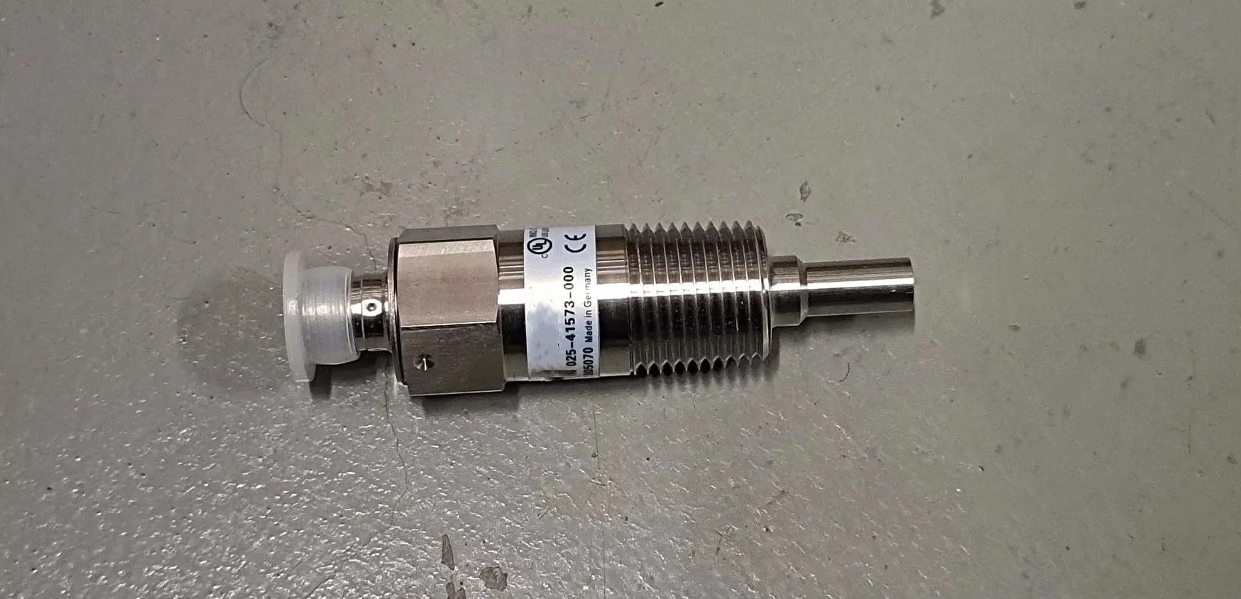 علامة تجارية جديدة مناسبة لمفتاح تدفق تكييف الهواء المركزي 025-41573-000 مفتاح تدفق المياه الإلكتروني #3