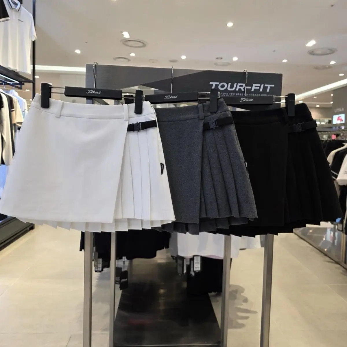 

Spring/Summer New Arrival Golf Women's Fashionable Versatile Asymmetric Skirt Outdoor Sports Anti-Exposure Casual Short Skirt