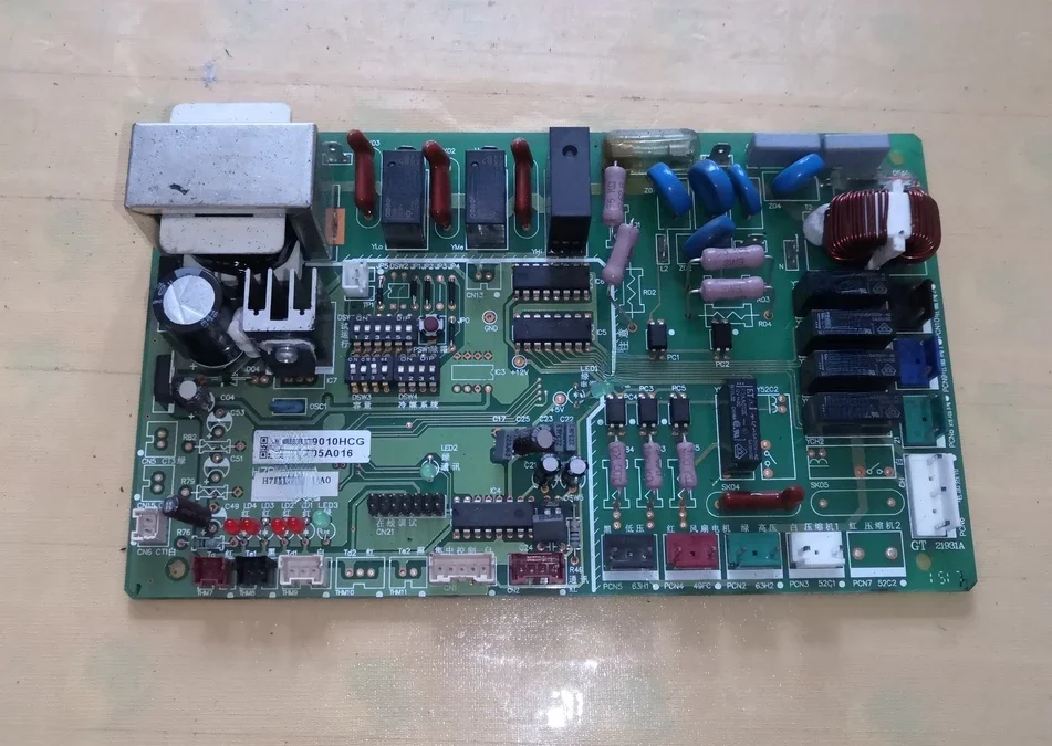 Suitable for central air conditioning RAS-72HNQ motherboard H7D01068E H7B00512A computer board