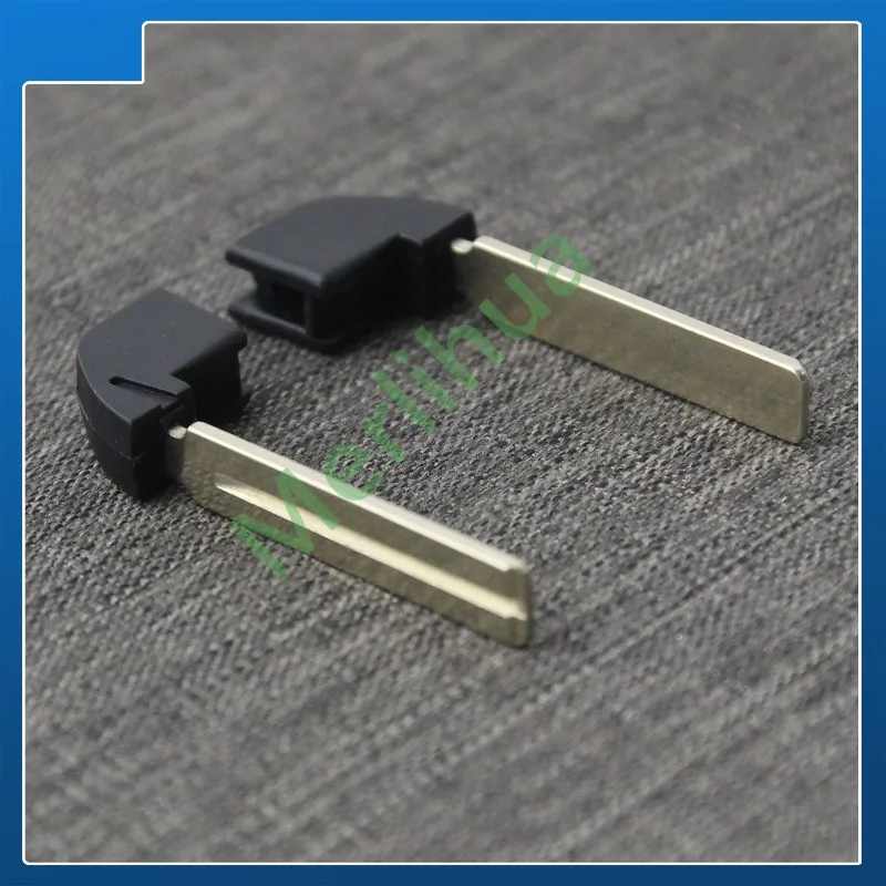 FOR Toyota Smart Card Emergency Insert Key Uncut Key Blank Single‑Sided Tooth Thin Hole‑Free Design