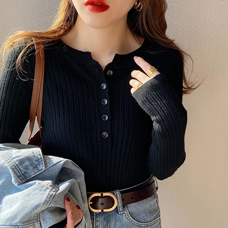 เสื้อสเวตเตอร์คอวีลายทางสีชมพูแบบเรียบง่าย สไตล์อ่อนโยน ให้ความอบอุ่น เหมาะสำหรับฤดูใบไม้ร่วงและฤดูหนาว