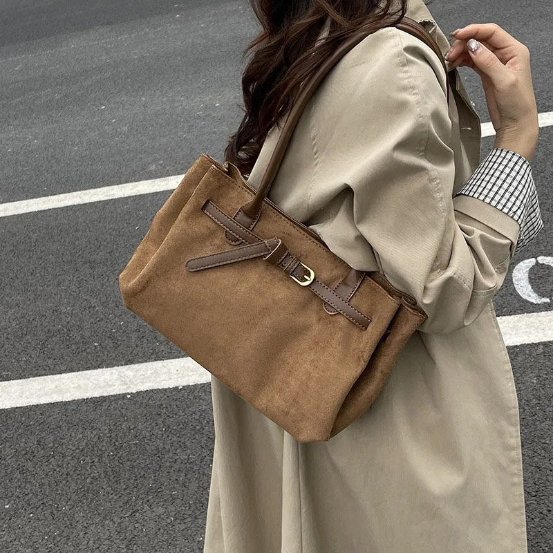 

2026 Korean-Chic Suede Underarm Bag for Her | Vintage Minimalist Large Capacity Bag Perfect for Fall & Winter Commute