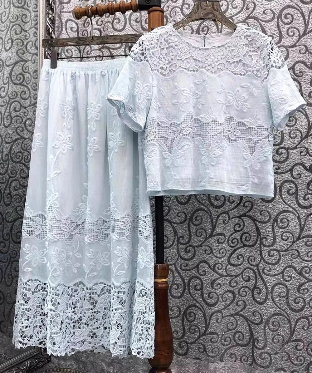 

Top Quality New Skirt Suits 2026 Summer Fashion Women Crochet Lace Embroidery Sexy Crop Tops+Elastic Waist Long Skirt Sets 2pcs
