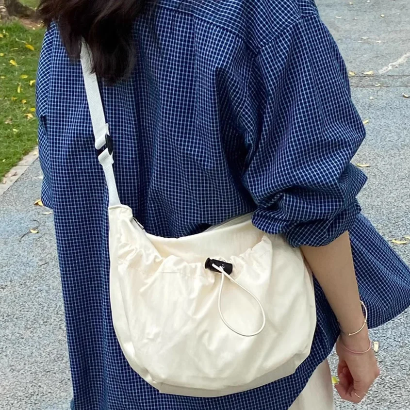 INS Trend Drawstring Crossbody Bag Ladies Zipper Sling Dumpling Bags Versatile Nylon Satchel Women\'s Large Capacity Shoulder Bag