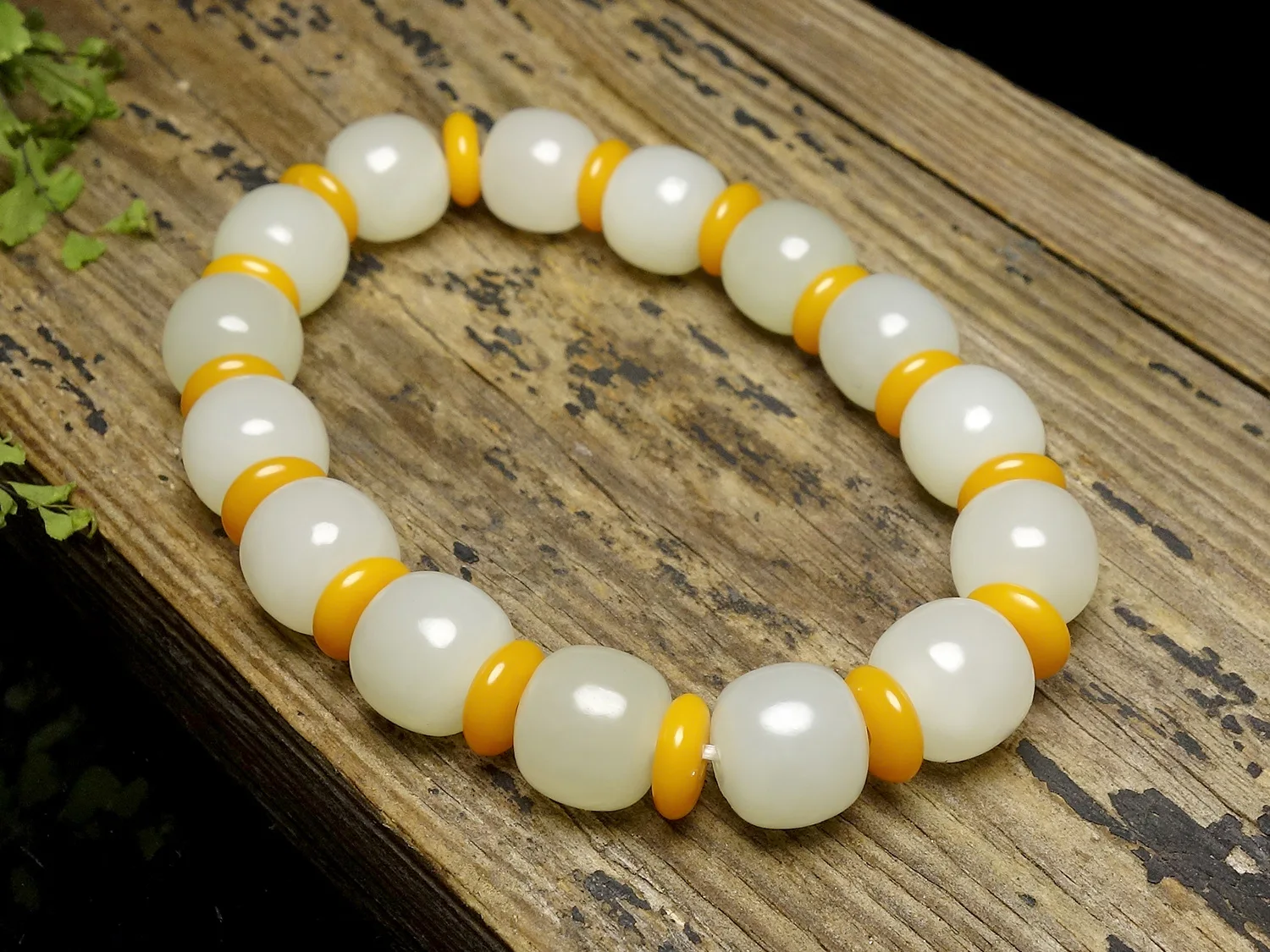Fine Jewelry Natural Hetian Nephrite Jade Men's and women's Hotan Jade White Jade Old style Bead Barrel Bead Hand String