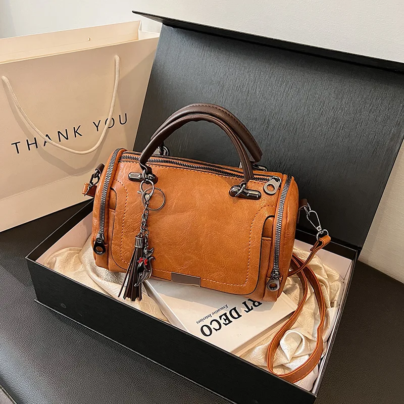 

Fashion Tassel Decor Women's Large Capacity Shoulder Bag with Removable Strap Zipper Crossbody Boston Handbag